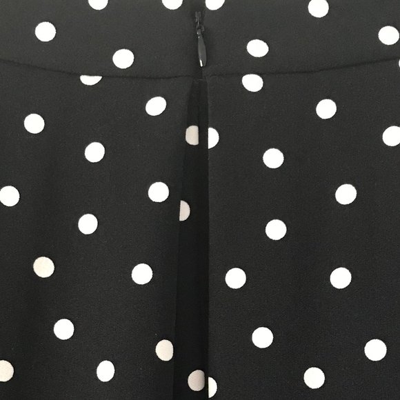 Tahari Polka Dot Pleated Skirt (NWT) - Picture 11 of 14